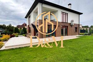 будинок за адресою Лугова вул.