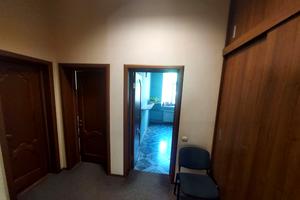 комерційна за адресою Голосіївська пл., 48
