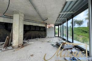 коммерческая по адресу Миколы Бажана просп., 1-и