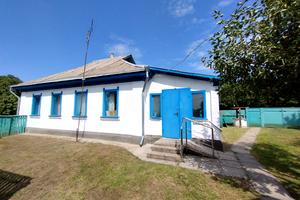 будинок за адресою центральна