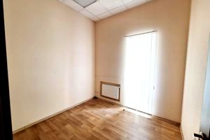 комерційна за адресою Вартових Неба вул. (Тобольська), 46