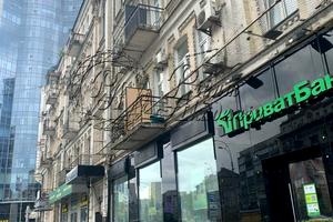 комерційна за адресою Басейна вул., 12
