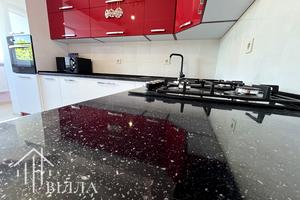 квартира за адресою Тролейбусна вул., 9-В
