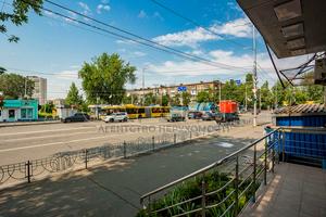 коммерческая по адресу Леонида Каденюка просп. (Юрия Гагарина), 2/35