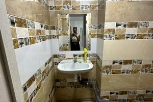 комерційна за адресою Джона Ленона вул., 37