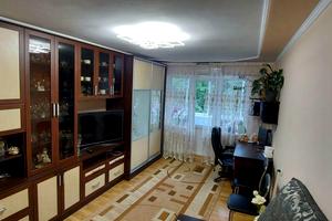 квартира за адресою Дмитра Яворницького вул. (), 9а