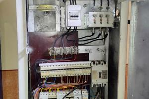 коммерческая по адресу Центральна, 1