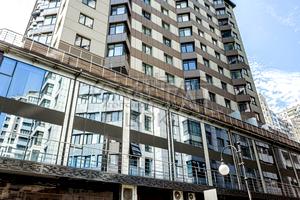 комерційна за адресою Андрія Верхогляда вул. (Михайла Драгомирова), 4