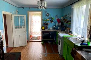 будинок за адресою центральна