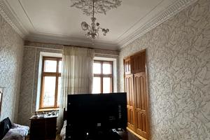 квартира за адресою Пастера вул., 10