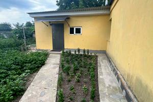 квартира за адресою Космонавтів, 12