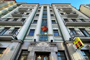 коммерческая по адресу Жилянская ул., 31