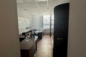 комерційна за адресою Кудрявський узвіз, 4-А