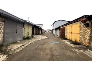 паркомісце за адресою Крайня вул., 15