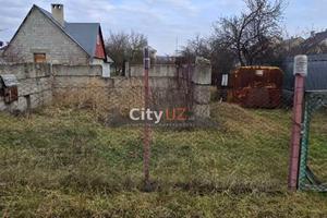 ділянка за адресою с. Баранинці, Коротка