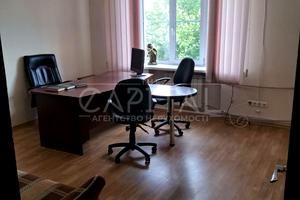 комерційна за адресою Шовковична вул., 7-А