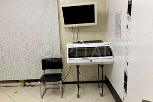 комерційна за адресою Білогородська вул., 51