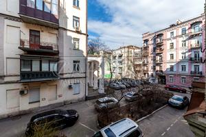 коммерческая по адресу Лютеранская ул., 6