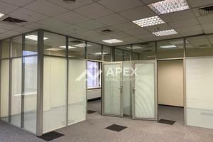 комерційна за адресою Жилянська вул., 75