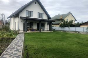будинок за адресою с. Новосілки, молодіжна
