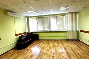 комерційна за адресою В'ячеслава Чорновола просп. (), 63
