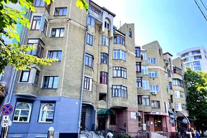 квартира за адресою Бельведерська вул., 25