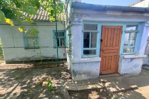 будинок за адресою с. Баловне, Миру