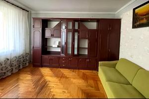 квартира за адресою В'ячеслава Чорновола вул., 111