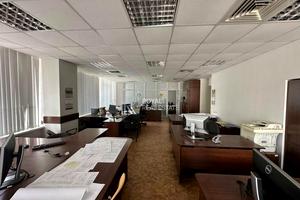 комерційна за адресою Кудрявський узвіз, 4-А
