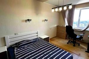 квартира за адресою Братів Горобців вул. (Дмитра Кедріна), 53-А
