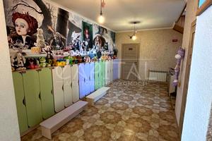 комерційна за адресою Чубинського, 24
