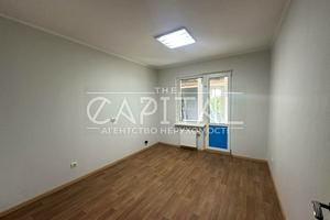 комерційна за адресою Бориса Гмирі вул., 7