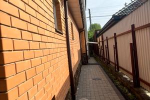 будинок за адресою Лаврова