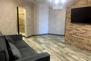 квартира за адресою Панаса Мирного вул., 1