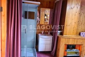 будинок за адресою Лугова вул.