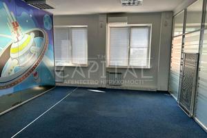 коммерческая по адресу Бехтеревский пер., 4-В