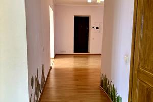 комерційна за адресою Олександра Лазаревського вул. (Мініна), 9