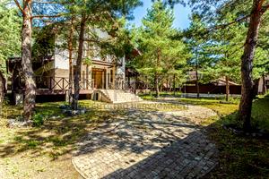 будинок за адресою Радісна