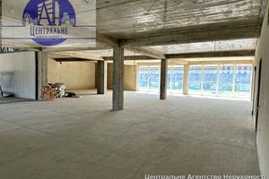 комерційна за адресою Хотинська вул., 39в