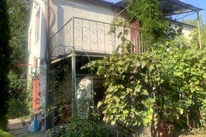 будинок за адресою Озерна вул.