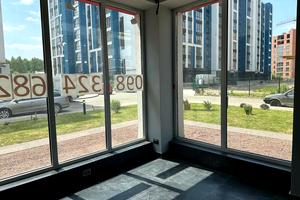 комерційна за адресою Бастіонна вул., 1