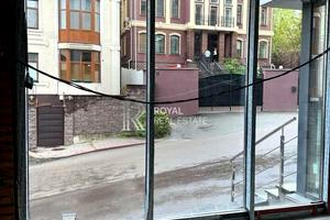 комерційна за адресою Лук'янівська вул., 22