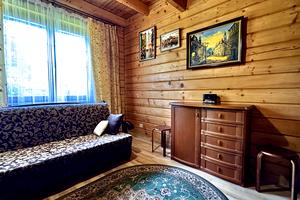 будинок за адресою Центральна