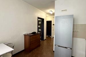 квартира за адресою Тичини вул., 65
