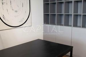коммерческая по адресу Кловский спуск, 7a