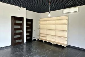 комерційна за адресою Бастіонна вул., 1