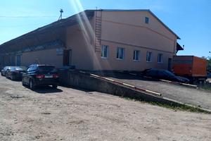 комерційна за адресою Польова вул., 8