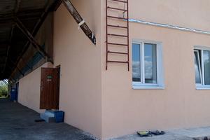 комерційна за адресою Польова вул., 8