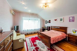 будинок за адресою Озерна вул., 9а