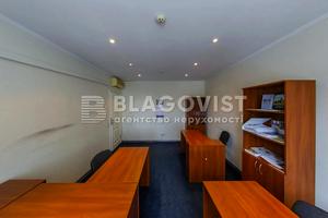 коммерческая по адресу Крещатик ул., 4